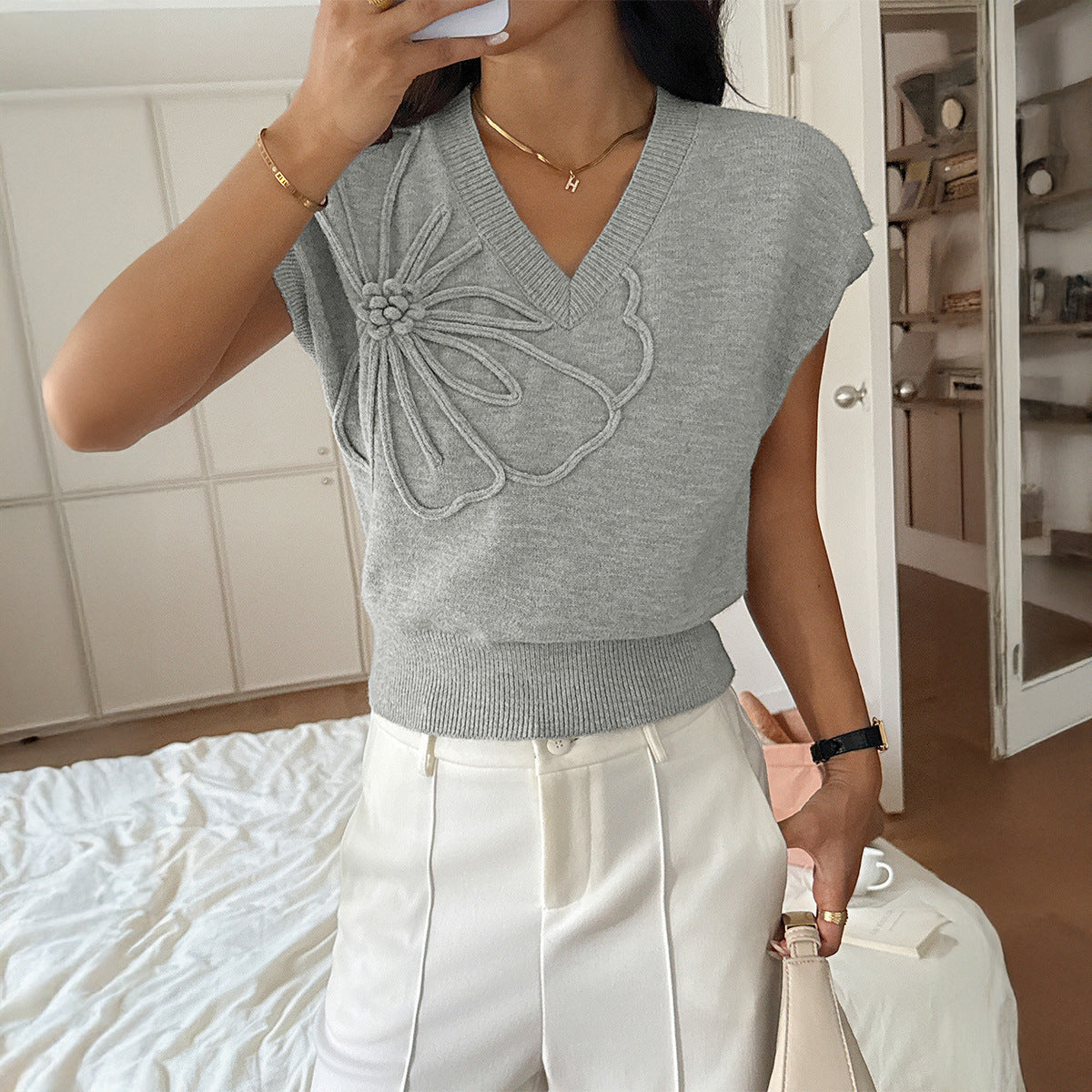 Damen V-Ausschnitt Strickoberteil mit floralem Relieffinish R&B