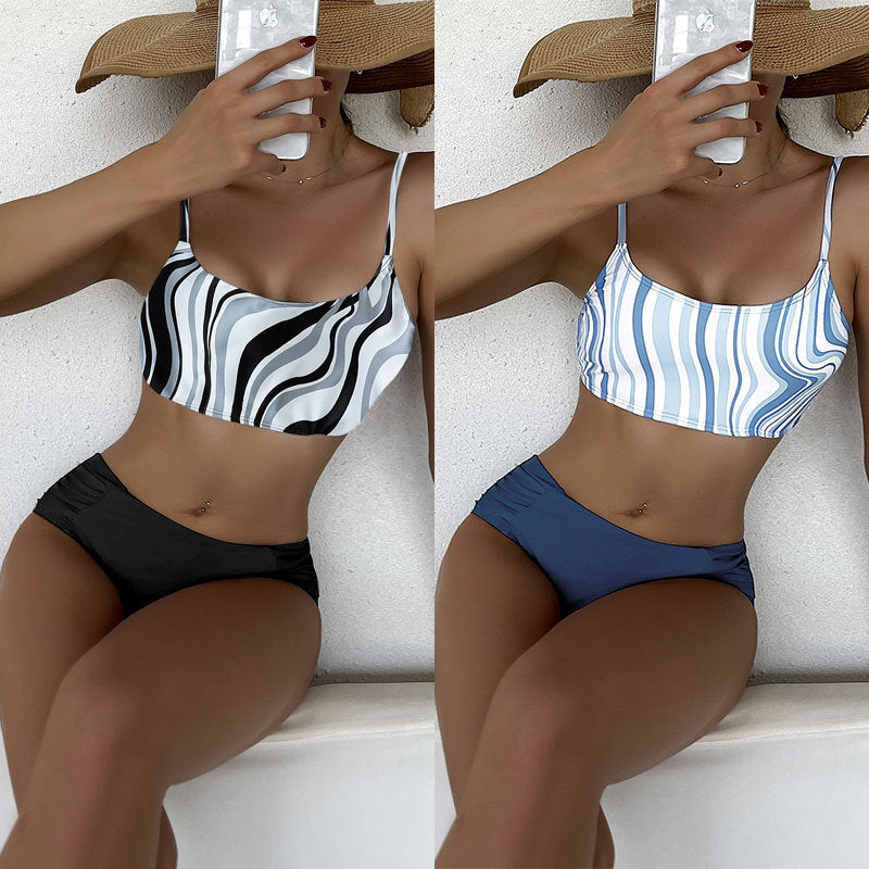 Damen Badeanzug-Set mit stilvollem gestreiften Oberteil und hoch tailliertem Slip