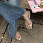 Damen Designer Zehentrenner-Sandalen mit modischem Metallic-Design und komfortablem Fußbett R&B