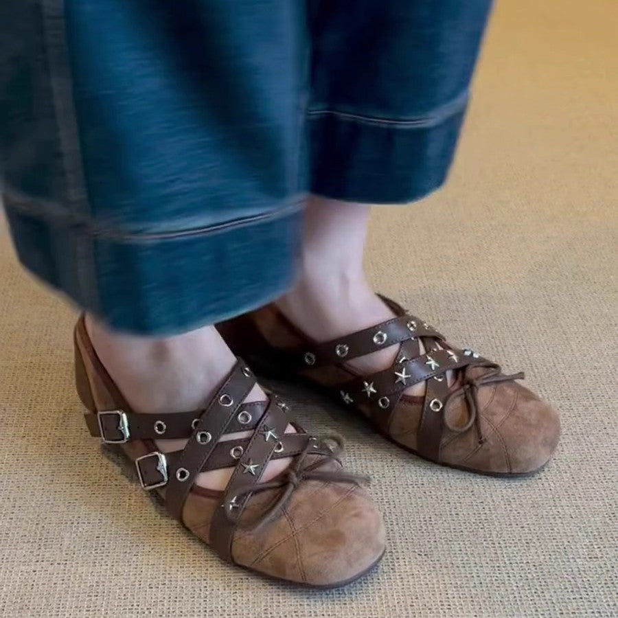 Damen Ballerinas mit modernem Schnürdesign und stilvollen Metallakzenten R&B
