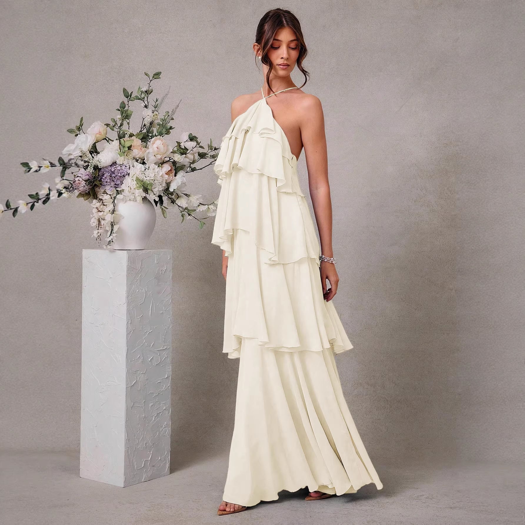 Damen Maxikleid mit voluminösen Rüschendetails und elegantem V-Ausschnitt R&B