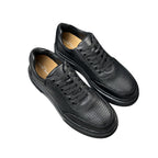 Damen zeitlose Sneakers mit perforierten Details