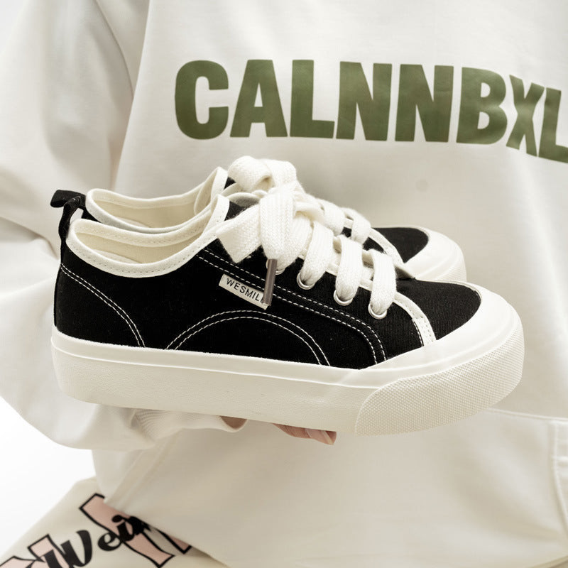 Damen Sneakers aus strapazierfähigem Canvas-Material mit rutschfester Gummisohle