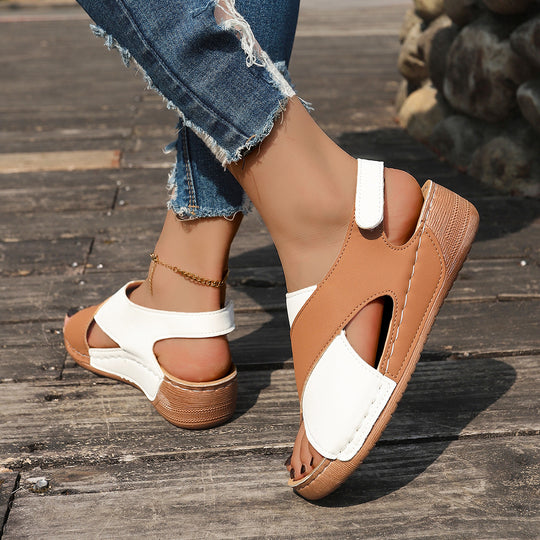 Damen Wedge-Pantoletten mit elegantem Kreuzriemen und rutschfester Sohle R&B