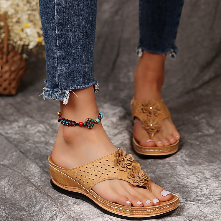 Damen Zehentrenner-Sandalen mit floralem Dekor und anatomischer Fußbettung R&B