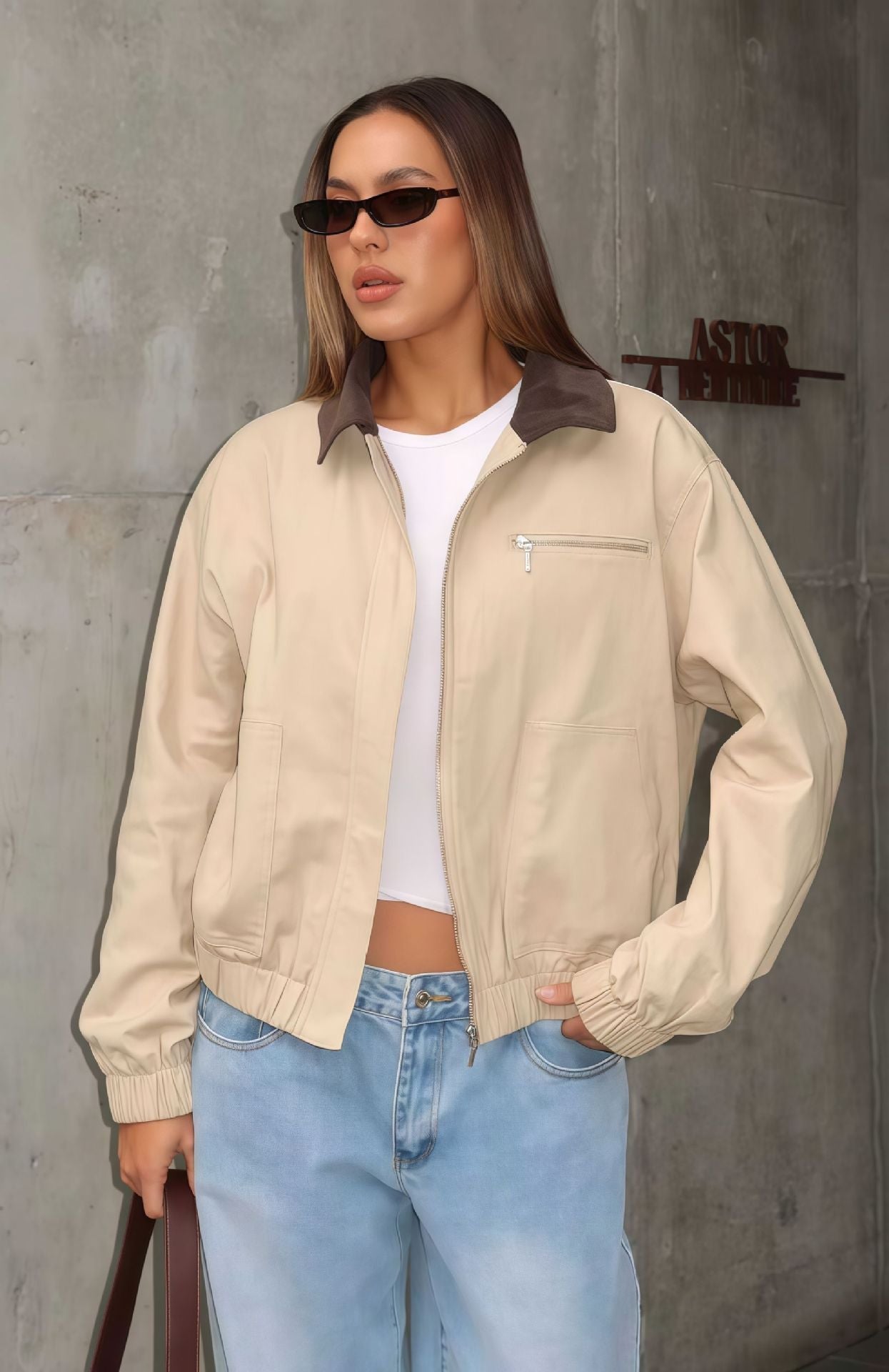 Damen Sportliche Utility-Jacke mit leichtem Material und hohem Kragen R&B