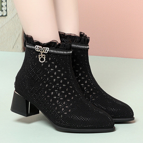 Damen elegante Stiefeletten mit funkelnden Strassdetails und modischem Lochmuster R&B