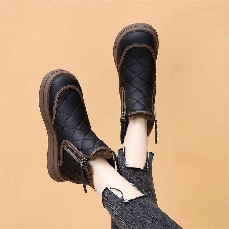 Damen gefütterte Winter-Boots mit modischem Steppdesign und rutschfester Sohle R&B
