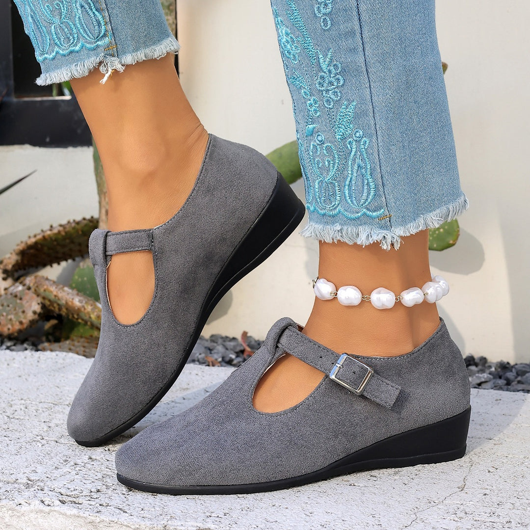 Damen Halbschuhe mit elegantem Riemendesign R&B