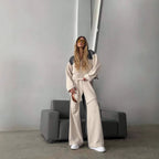 Damen Urbaner Sportanzug mit lässiger Jacke und weiten Hosen