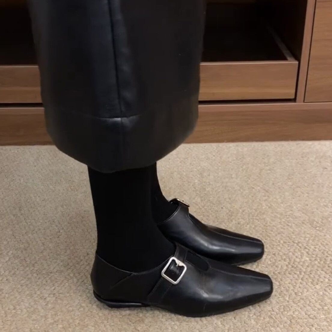 Damen elegante Slipper mit modischer Schnalle R&B