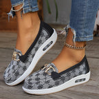 Damen modR&Bewusste Slip-On Sneakers mit eleganter Schnallenverzierung R&B