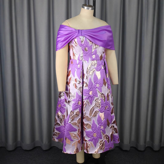 Damen Elegantes Abendkleid mit schulterfreier Applikation und floralen Motiven R&B