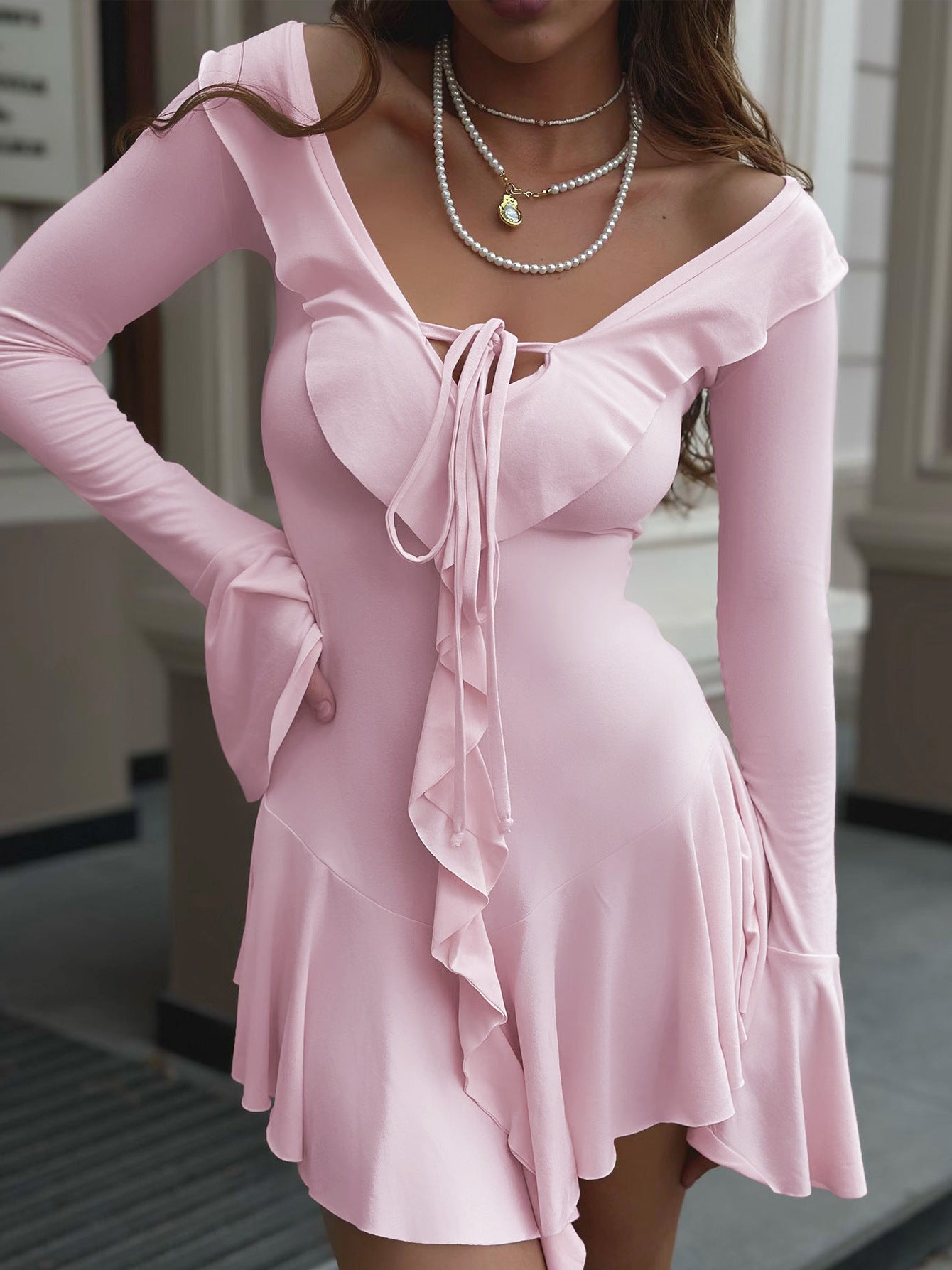 Damen Elegantes Wickelkleid mit Rüschendetails und Figurformendem Schnitt