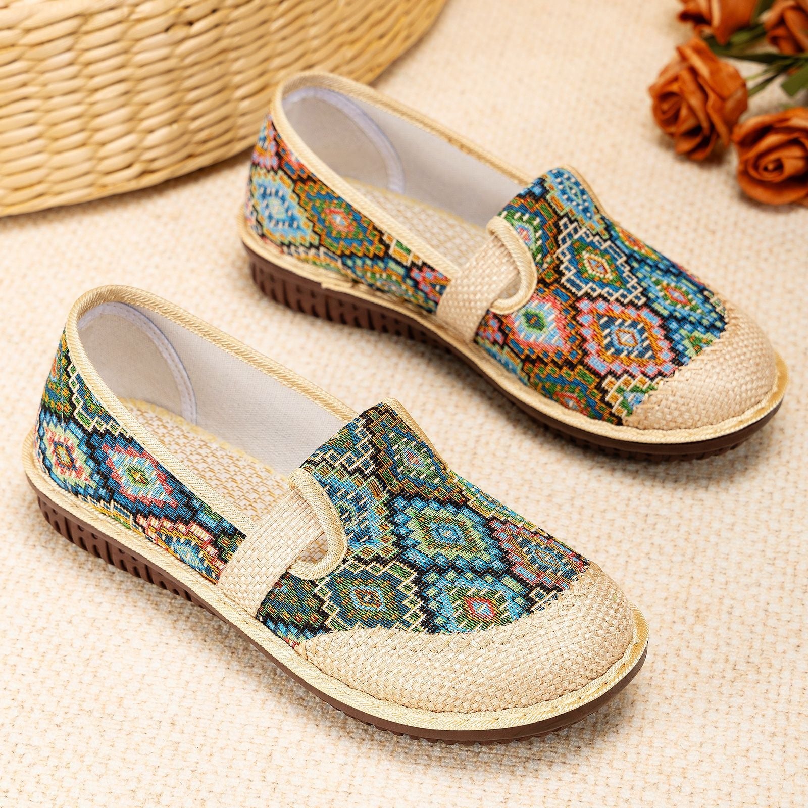 Damen Bequeme Slip-On Clogs mit buntem Jacquard-Muster R&B