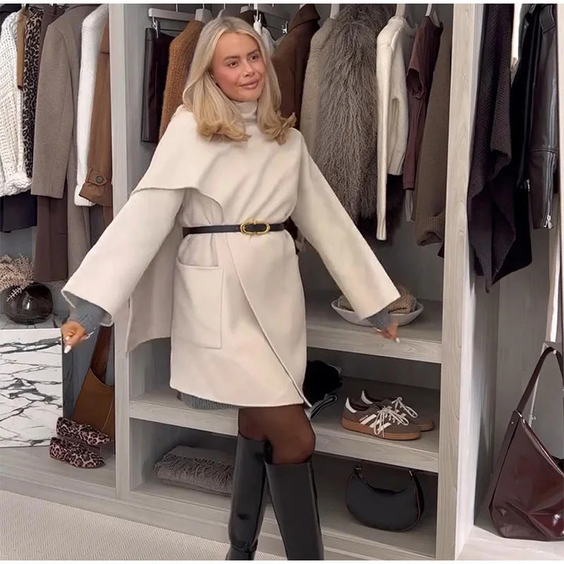 Damen Modische Wolljacke mit asymmetrischem Schnitt und praktischen Taschen R&B