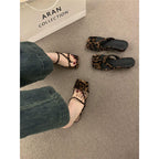 Damen elegante flache Sandalen mit kreativen Leopardenmuster R&B