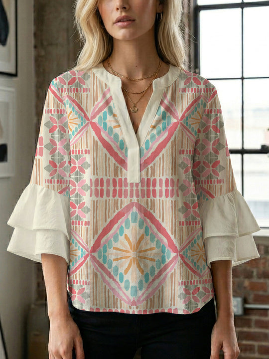 Damen Bluse mit voluminösen Rüschenärmeln und modernem Motiv R&B