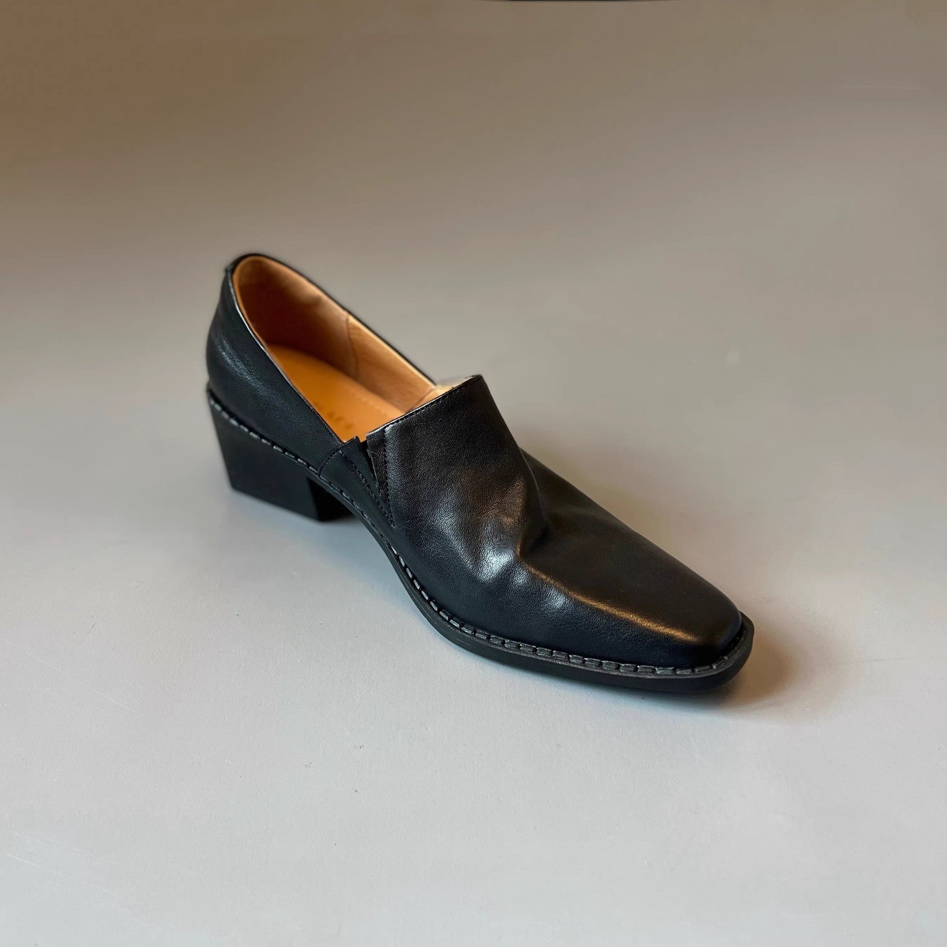 Damen elegante Loafer mit feinem Leder und komfortablem Blockabsatz R&B