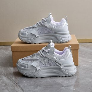 Damen Sportliche Sneakers mit modernem Mesh-Obermaterial und luftiger Sohle R&B