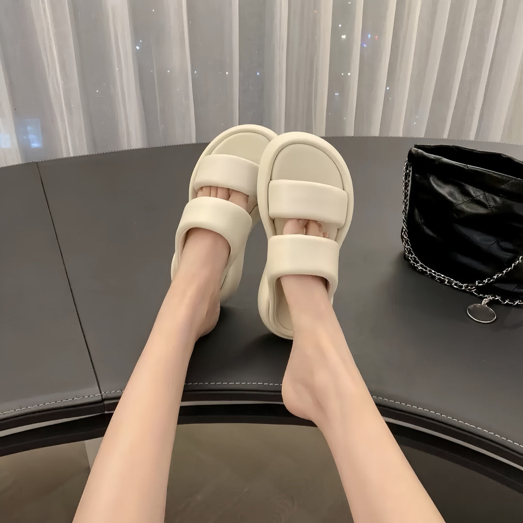 Damen komfortable Badesandalen mit anatomischem Fußbett und rutschfester Sohle R&B