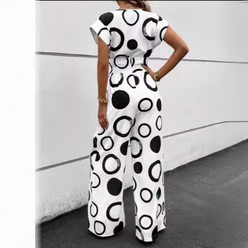 Damen Modischer Jumpsuit mit kurzem Arm und tiefem V-Ausschnitt R&B