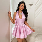 Damen Kleid mit tiefem V-Ausschnitt und ausgestelltem Rock R&B