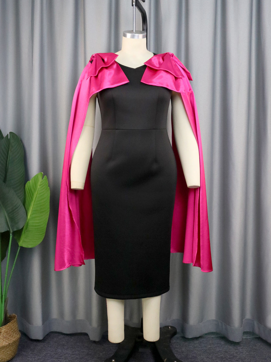 Damen Abendkleid mit eleganter Überwurfausschnitt R&B