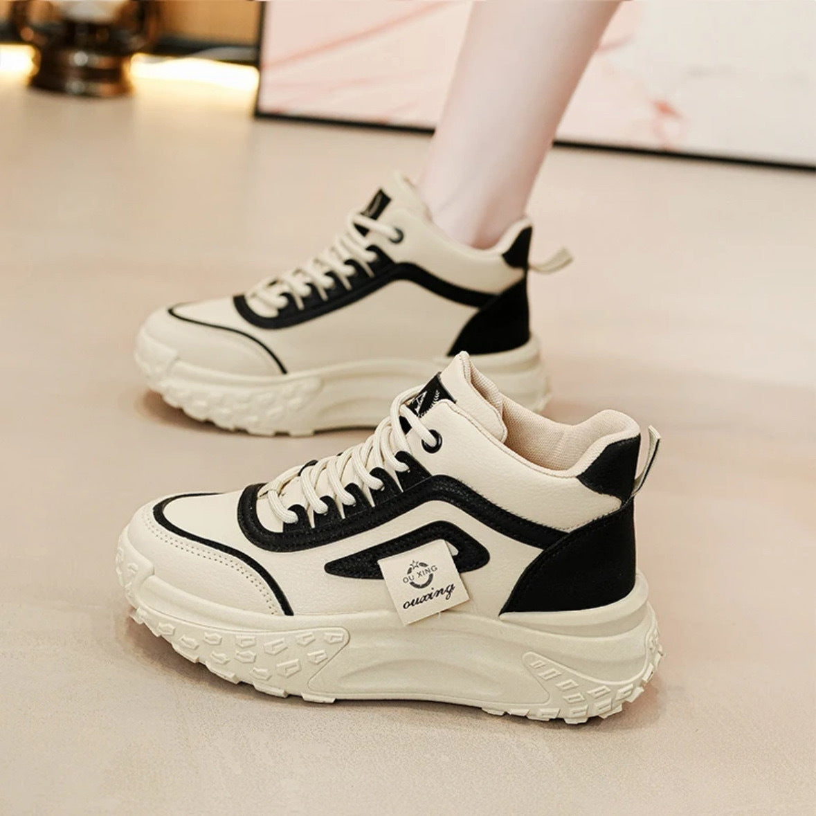 Damen Sportliche High-Top Sneakers mit rutschfester Sohle und dämpfendem Komfort