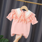 Mädchen Bluse mit Spitzenkragen und Rüschendetails R&B