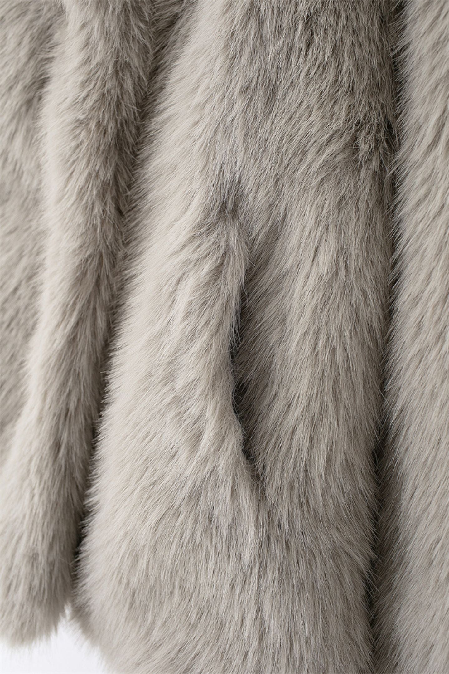 R&B | Faux-Fur-Schalkragenjacke