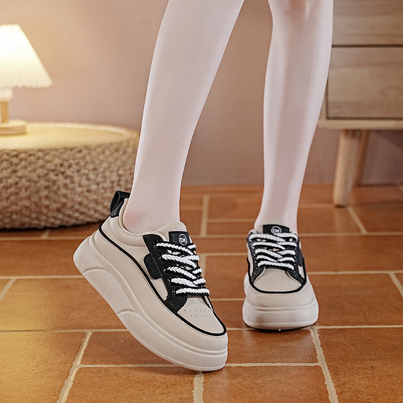 Damen Plateausneaker mit modischem Design und dämpfender Sohle R&B
