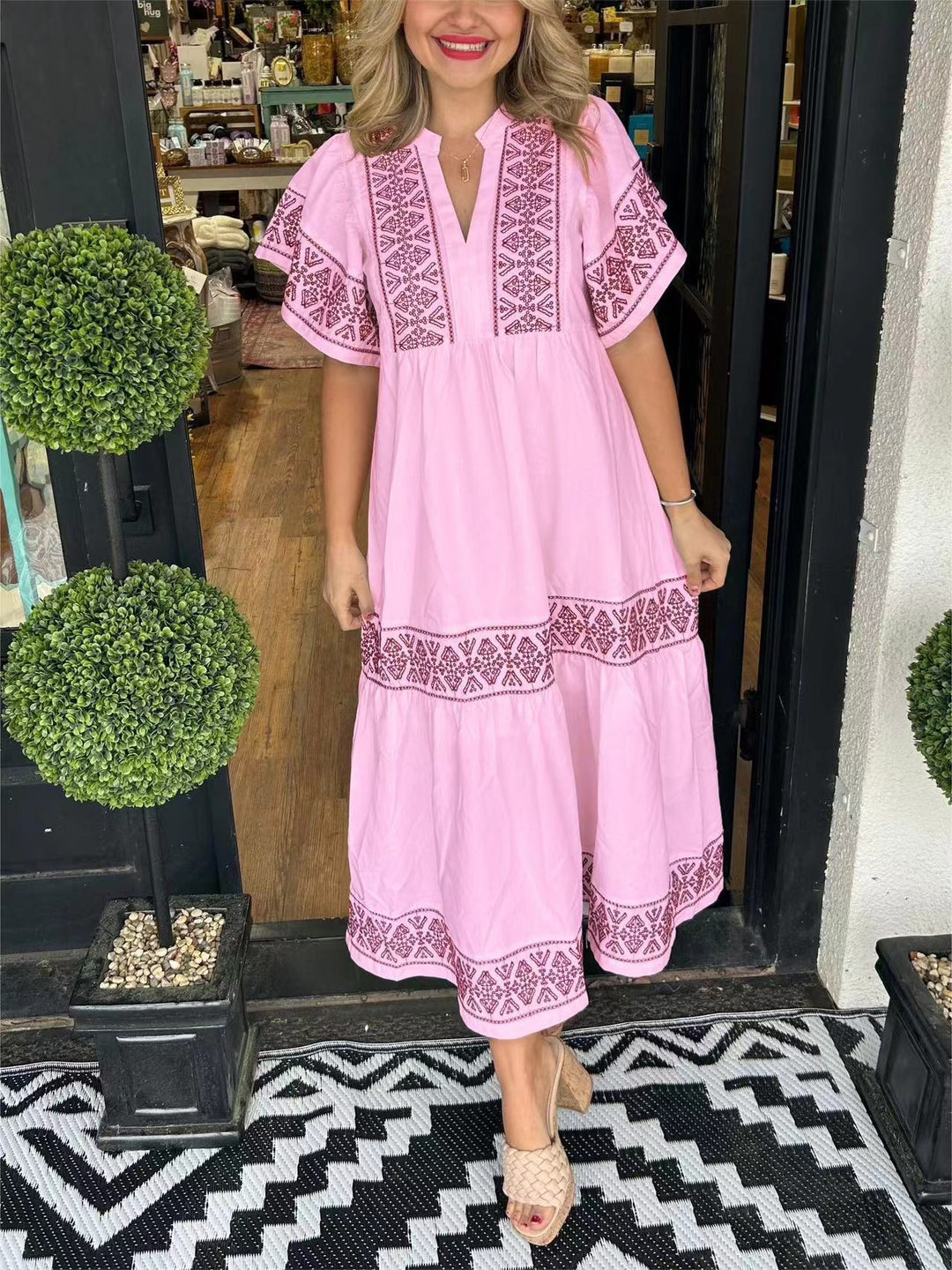 Damen Maxikleid mit eleganten Stickereien R&B