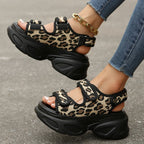Damen Wedge-Sandalen mit modischen Klettverschluss und trendiger Profilsohle R&B