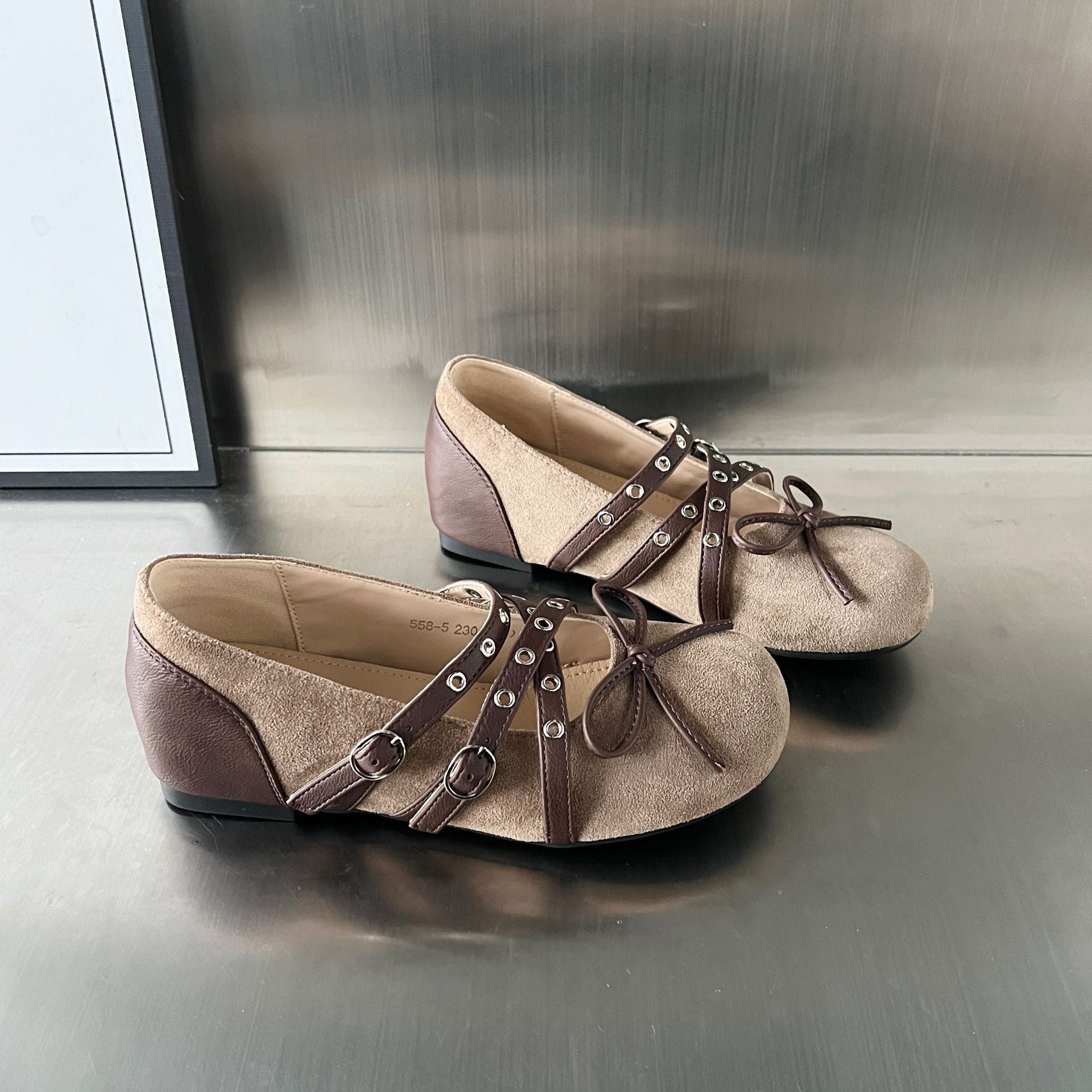 Damen elegante Mokassins mit modischem Schnallenverschluss und raffiniertem Design R&B