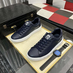 Damen Sneakers mit modischem Design und einzigartigem Markendetail R&B