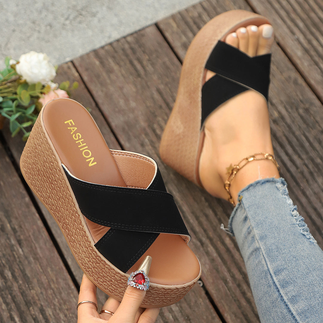 Damen Wedge-Sandalen mit geflochtenem Absatz und überkreuzten Riemen R&B