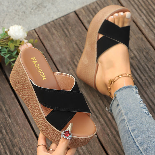 Damen Wedge-Sandalen mit geflochtenem Absatz und überkreuzten Riemen R&B
