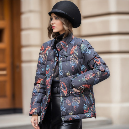 Damen gesteppte Winterjacke mit buntem Kunstdesign und praktischen Taschen R&B