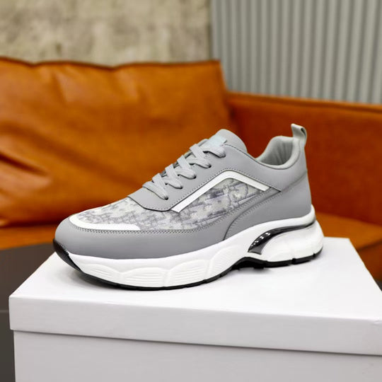 Damen Sportliche Sneakers mit atmungsaktiver Oberflächenstruktur und stabiler Dämpfung R&B