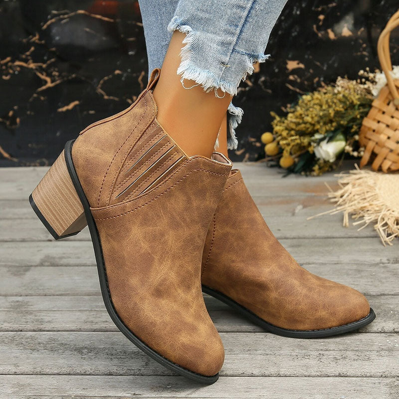 Vintage Stiefeletten mit dicken Absätzen R&B