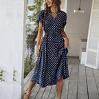 Damen Elegantes Hemdblusenkleid mit tailliertem Design und Polka-Dots R&B