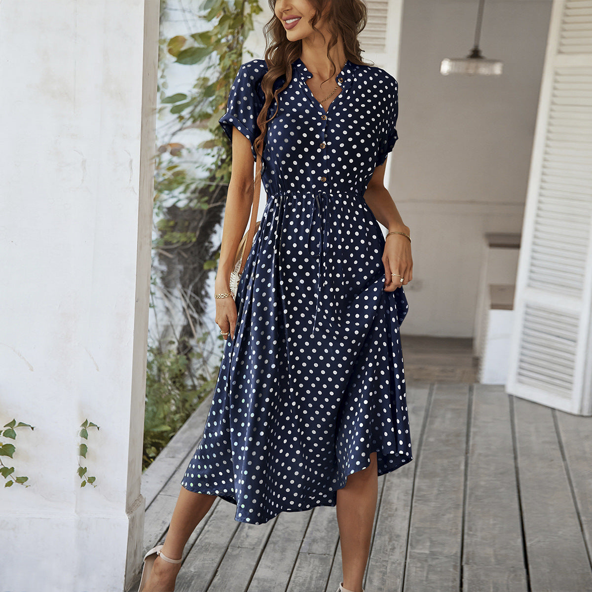 Damen Elegantes Hemdblusenkleid mit tailliertem Design und Polka-Dots R&B