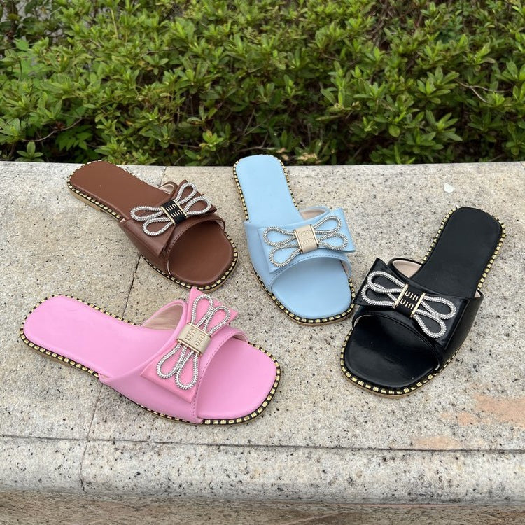 Damen elegante Riemchen-Pantoletten mit funkelnder Schleifen-Applikation R&B