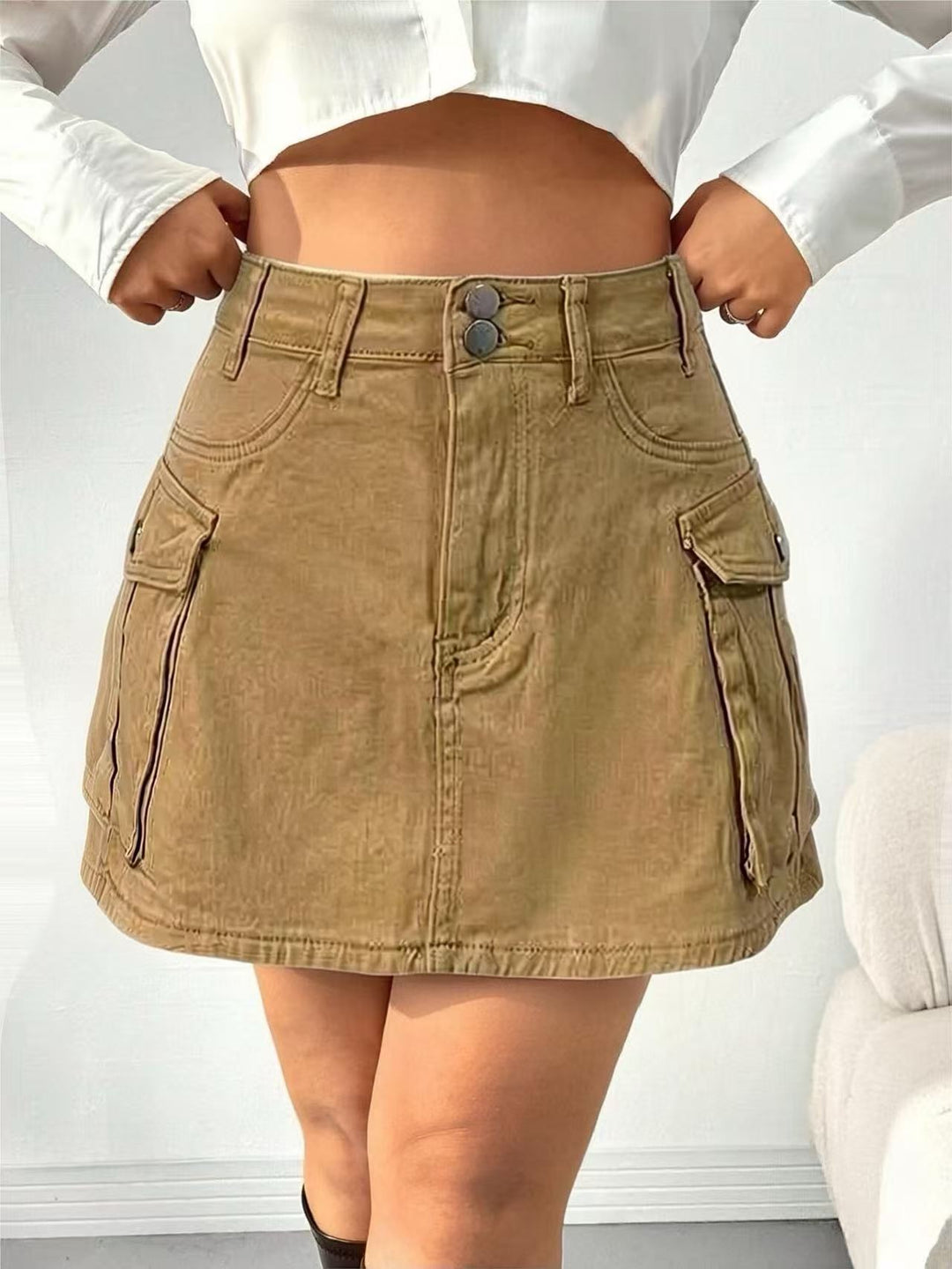 Damen Denim-Minirock mit aufgesetzten Taschen und modernen Details R&B