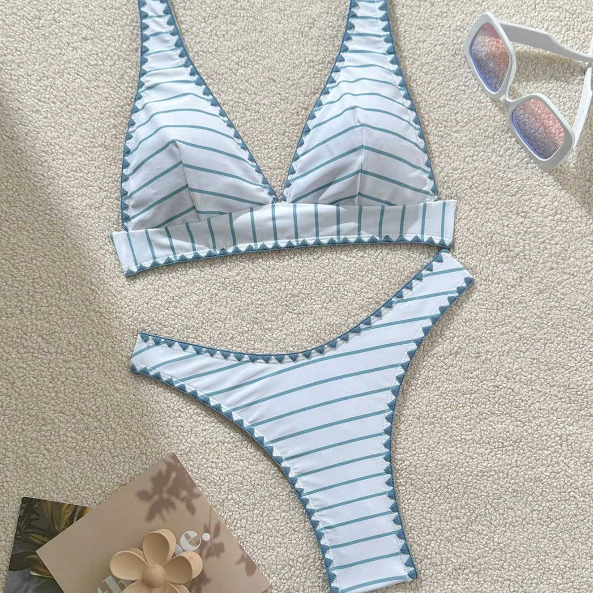 Damen Triangel-Bikini mit elegantem Rüschendetail R&B