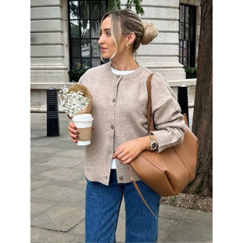 Damen leichte Strickjacke mit Knopfdetails und modischem Schnitt R&B