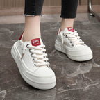 Damen Freizeitsneaker mit perforiertem Obermaterial und modischem Design R&B