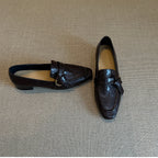 Damen Mokassins mit elegantem Schnallenakzent und weichem Veloursleder
