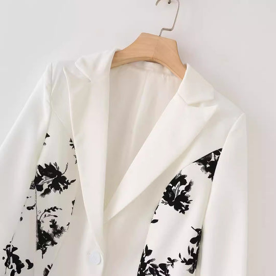 Damen elegante Blazerjacke mit floralen Details und hochwertiger Verarbeitung R&B